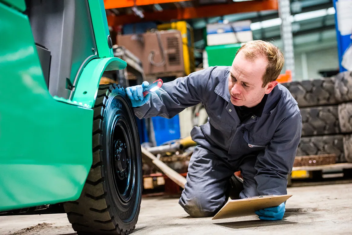 Servis a údržba vysokozdvižných vozíků u Louša – vozíky